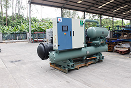 節(jié)能都選噴淋式螺桿冷水機(jī)組，減少一半制冷劑